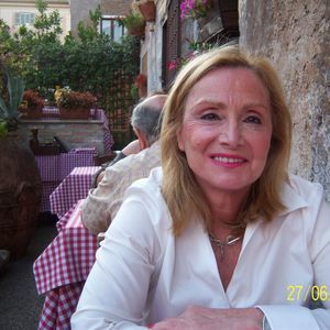 Meet your Posher, Dena